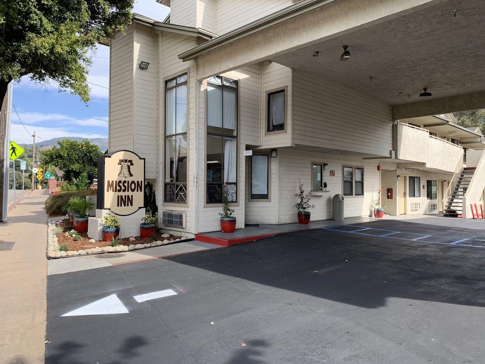 Mission Hotel *