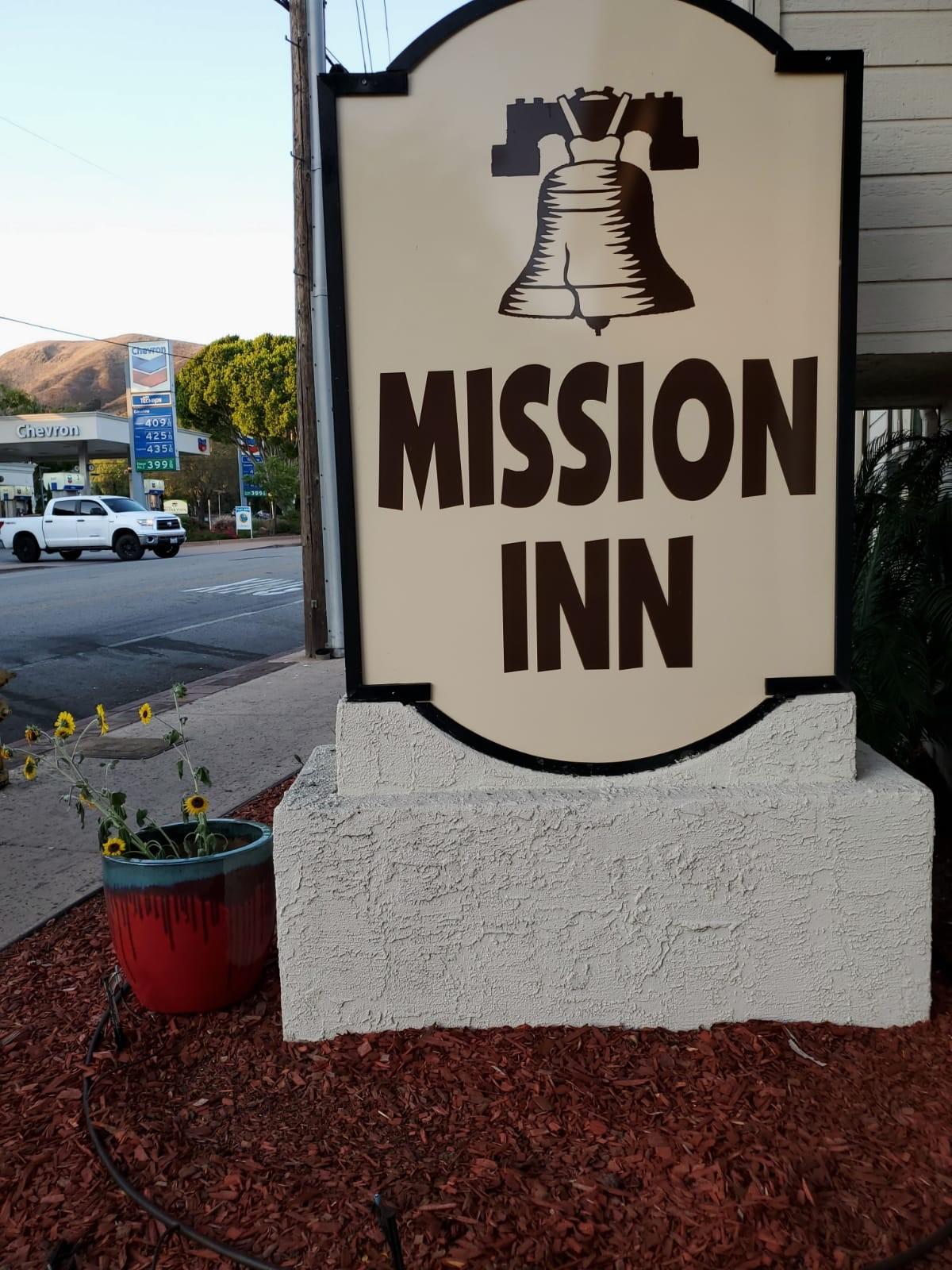 Hotel Mission *
