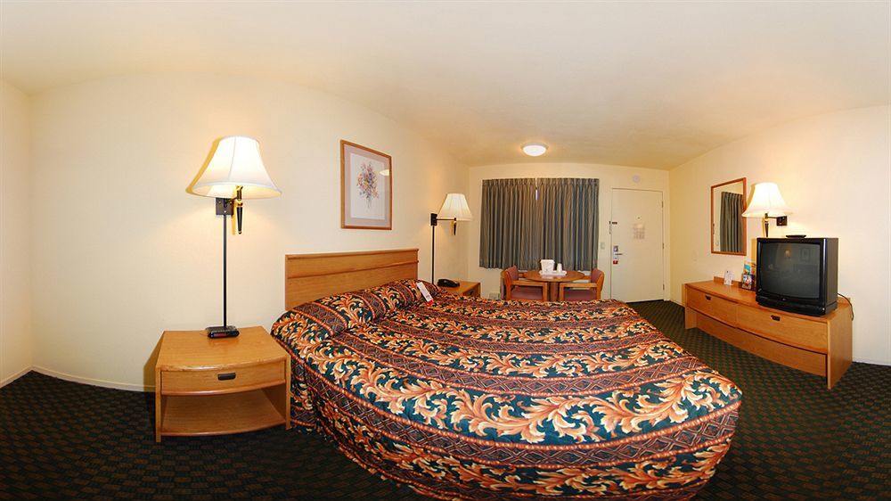 Mission Hotel